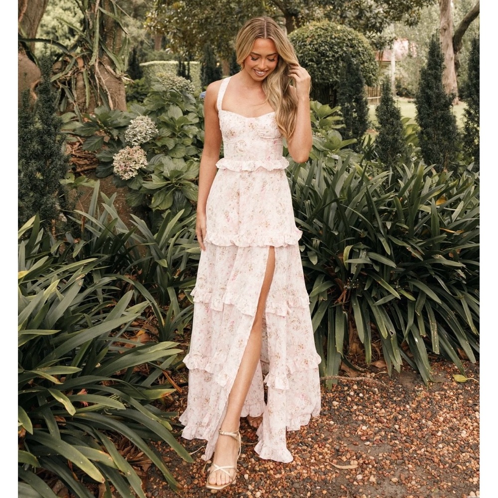 Petal & Pup Lillee Tiered Maxi Dress Size L Pink Floral